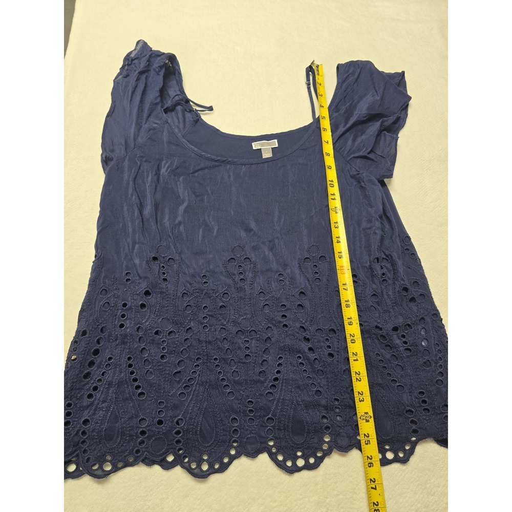 Chelsea28 Women Navy Blue Silk Blend Eyelet Embroidered Flutter Cap Top Size L